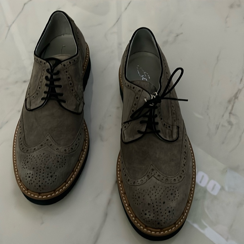 Eveet Suede Shoe